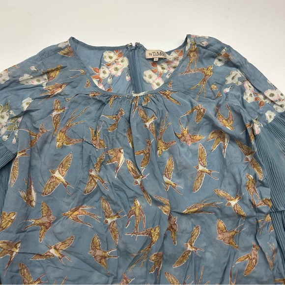 By TiMo Bird Blouse Top Pleated Sleeves Blouse - Picture 2 of 4